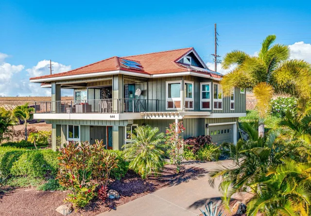 Listing Image for 644 Anapuni Loop 1 of 29