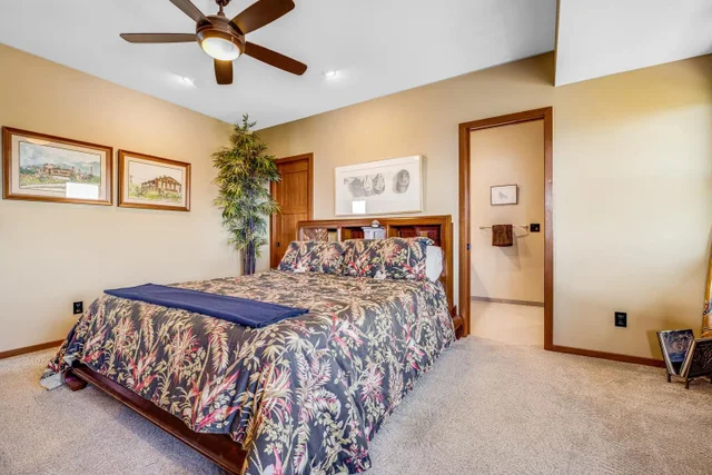 Listing Image for 644 Anapuni Loop 17 of 29