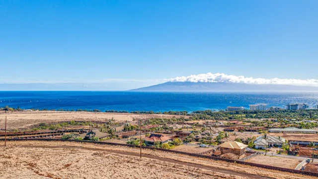 Listing Image for 644 Anapuni Loop 2 of 29