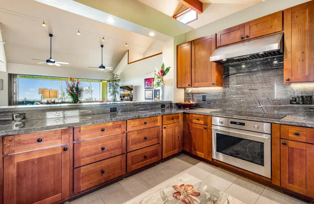 Listing Image for 644 Anapuni Loop 8 of 29