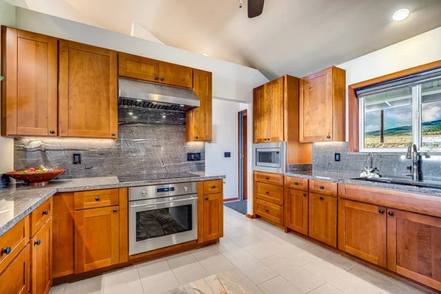 Listing Image for 644 Anapuni Loop 9 of 29