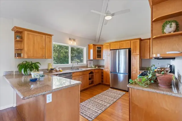 Listing Image for 16 Kapii Pl 18 of 50