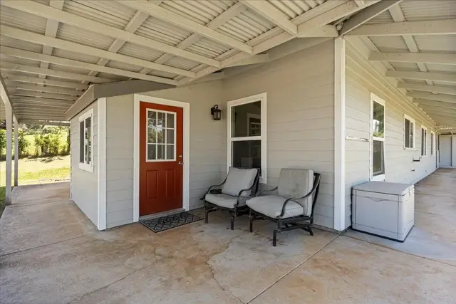 Listing Image for 16 Kapii Pl 40 of 50