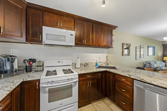 Listing Image for 2531 S Kihei Rd B-103 12 of 46