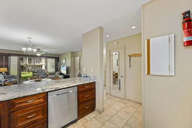 Listing Image for 2531 S Kihei Rd B-103 14 of 46