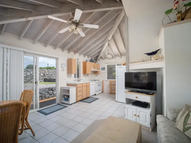 Listing Image for 151 Walua Pl 35 of 43