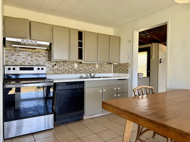 Listing Image for 2655 Kamehameha V Hwy 19 of 31