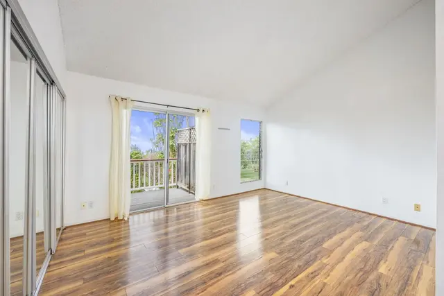 Listing Image for 78 Lower Kimo Dr 13 of 42