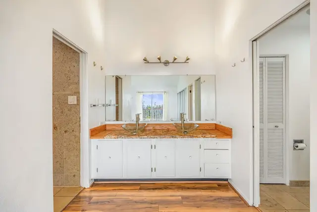 Listing Image for 78 Lower Kimo Dr 14 of 42