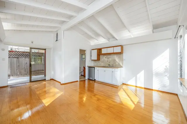 Listing Image for 78 Lower Kimo Dr 24 of 42