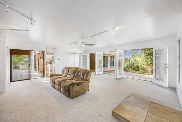 Listing Image for 78 Lower Kimo Dr 25 of 42