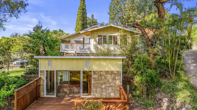 Listing Image for 78 Lower Kimo Dr 30 of 42