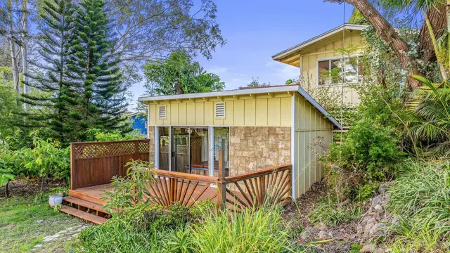 Listing Image for 78 Lower Kimo Dr 31 of 42
