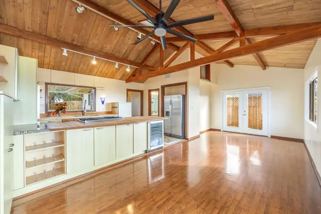 Listing Image for 78 Lower Kimo Dr 37 of 42