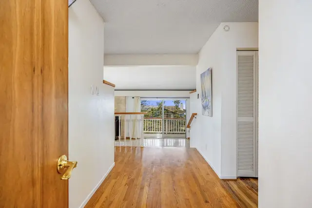 Listing Image for 78 Lower Kimo Dr 9 of 42