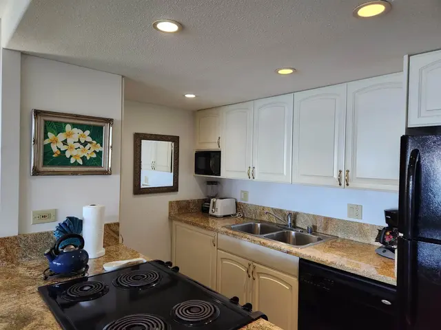 Listing Image for 3785 Lower Honoapiilani Rd 109 11 of 26