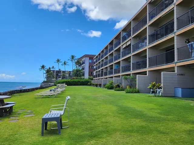Listing Image for 3785 Lower Honoapiilani Rd 109 3 of 26