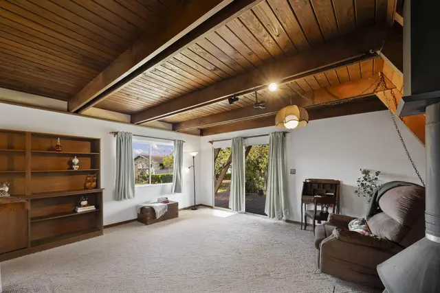 Listing Image for 340 Makawao Ave 3 of 37