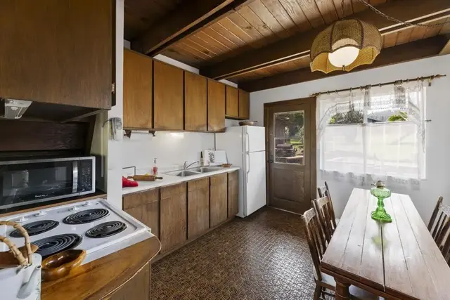 Listing Image for 340 Makawao Ave 4 of 37