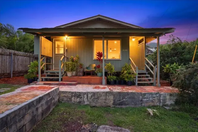 Listing Image for 2301 W Vineyard St C 1 of 37