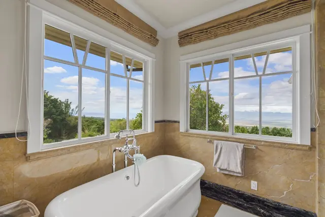 Listing Image for 730 Lower Kimo Dr 30 of 40