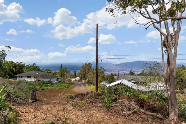 Listing Image for 0 Haleakala Hwy 35 of 37