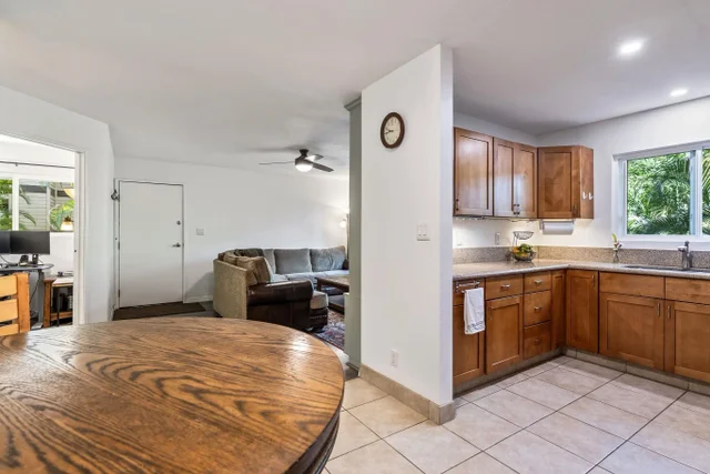 Listing Image for 15 Kulanihakoi St 5a 12 of 40