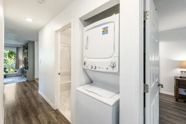 Listing Image for 15 Kulanihakoi St 5a 23 of 40