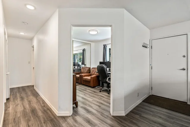 Listing Image for 15 Kulanihakoi St 5a 24 of 40