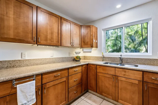 Listing Image for 15 Kulanihakoi St 5a 9 of 40