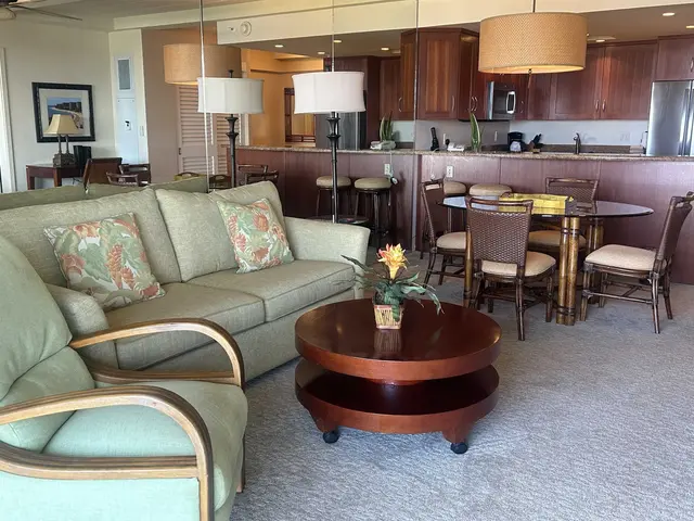 Listing Image for 2481 Kaanapali Pkwy 808 I 2 of 10
