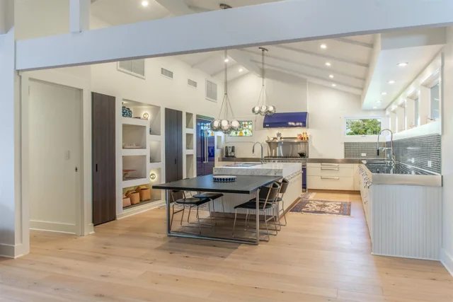 Listing Image for 43 Nonohe Pl 6 of 50