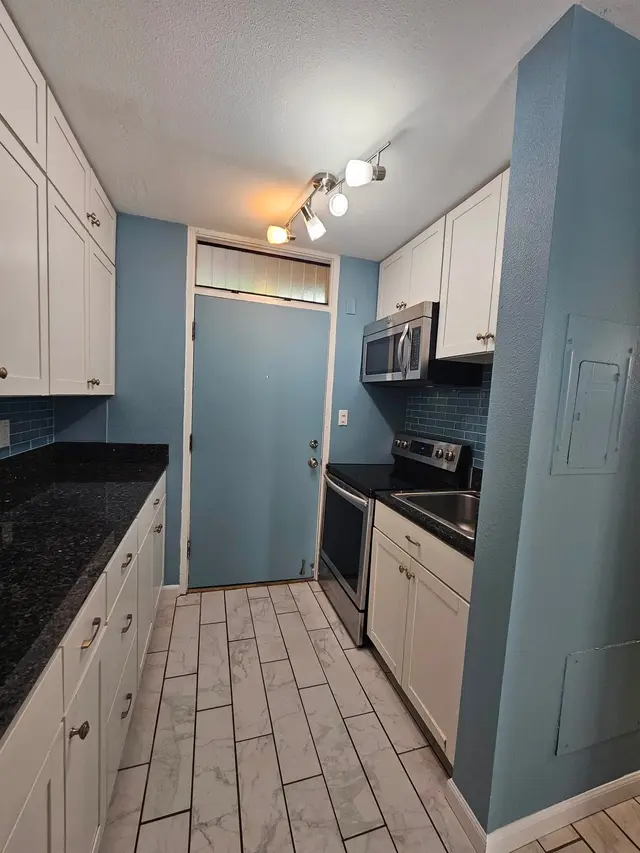 Listing Image for 3660 Lower Honoapiilani Rd 103 6 of 19