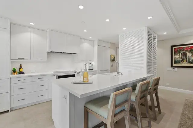 Listing Image for 50 Nohea Kai Dr 1-502 10 of 36