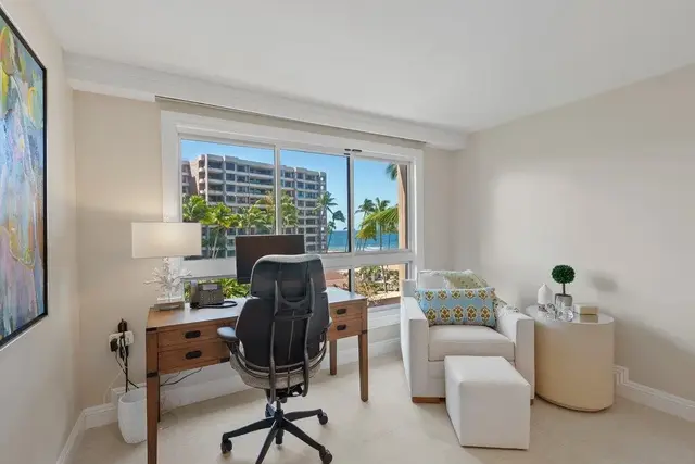 Listing Image for 50 Nohea Kai Dr 1-502 25 of 36