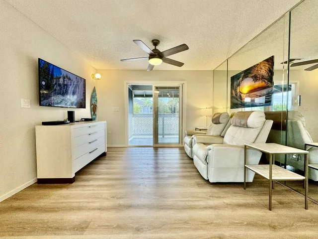 Listing Image for 160 Keonekai Rd 16-202 10 of 31