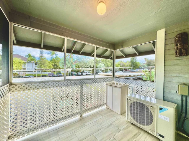 Listing Image for 160 Keonekai Rd 16-202 13 of 31