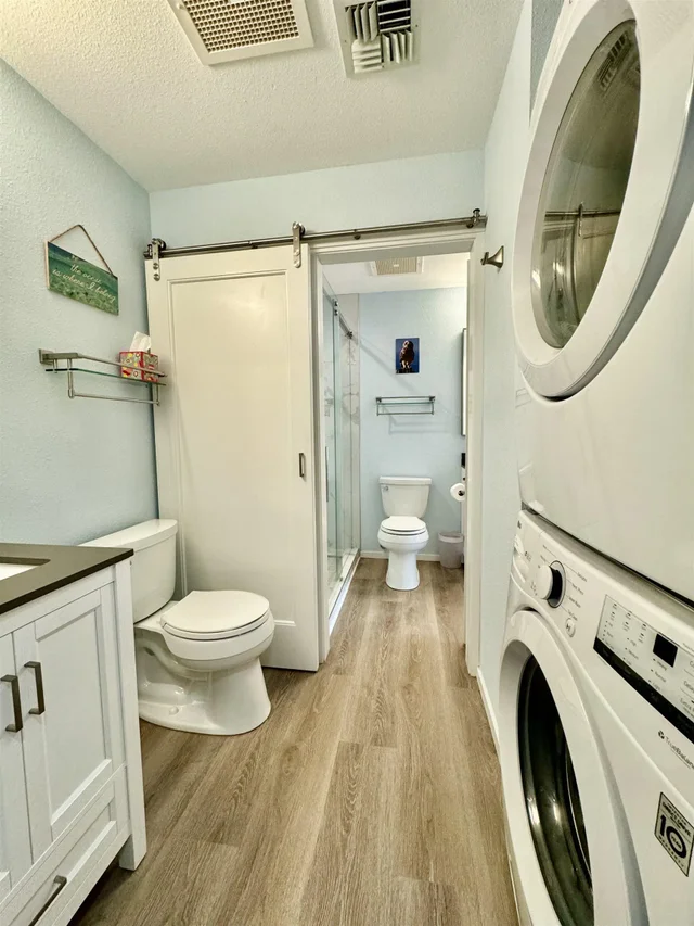 Listing Image for 160 Keonekai Rd 16-202 23 of 31