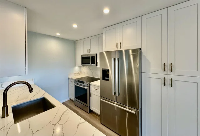 Listing Image for 160 Keonekai Rd 16-202 7 of 31