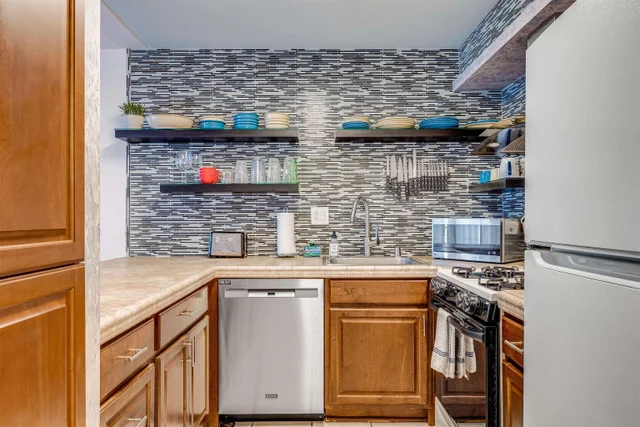 Listing Image for 2531 S Kihei Rd D205 10 of 35