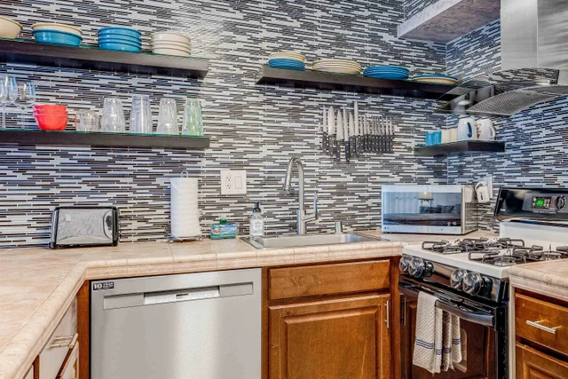 Listing Image for 2531 S Kihei Rd D205 11 of 35