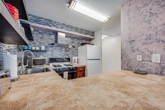 Listing Image for 2531 S Kihei Rd D205 9 of 35