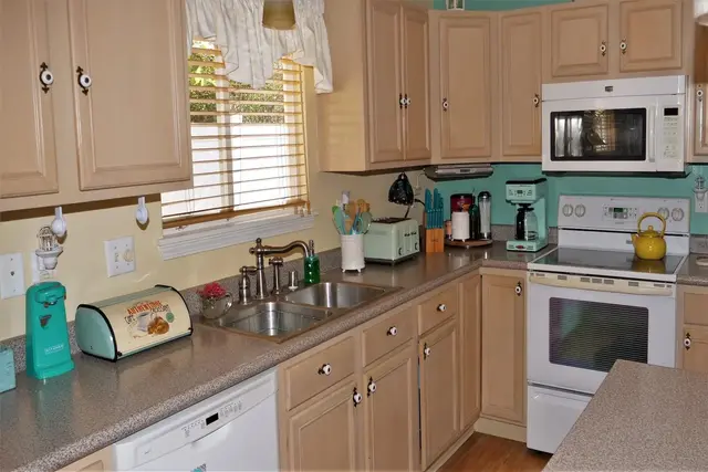 Listing Image for 29 Polale St 7 of 20