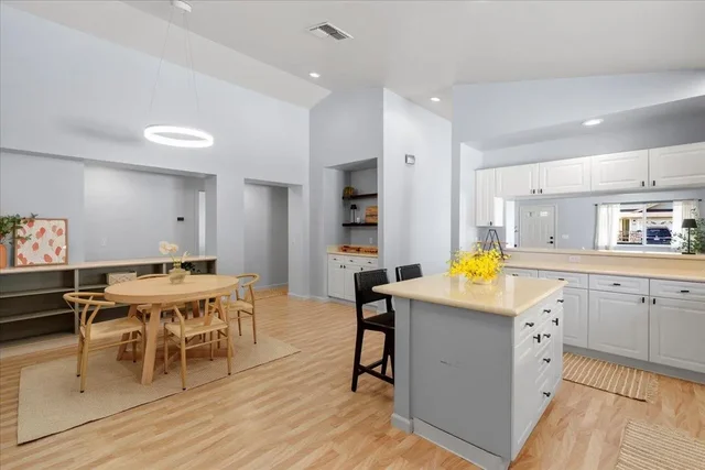 Listing Image for 203 Anamuli St 14 of 26