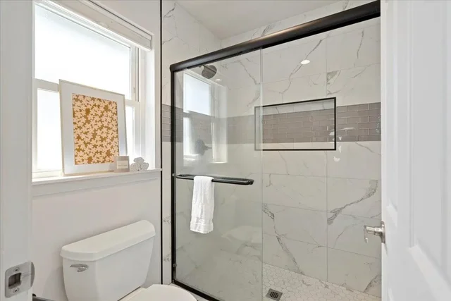 Listing Image for 203 Anamuli St 19 of 26