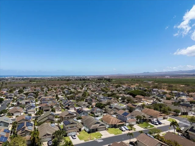 Listing Image for 203 Anamuli St 25 of 26