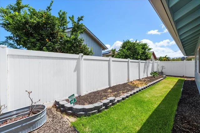 Listing Image for 203 Anamuli St 5 of 26