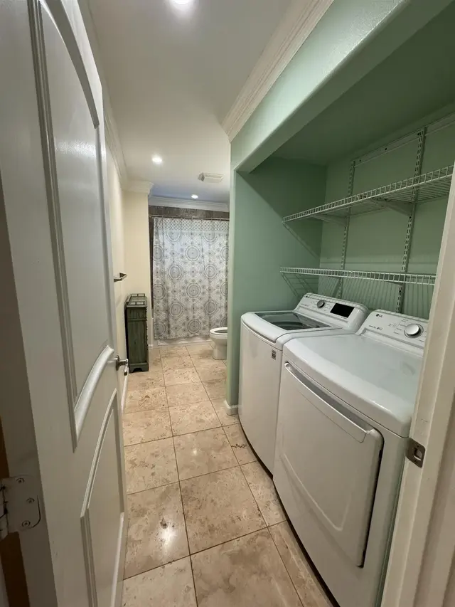 Listing Image for 912 N Niheu Pl 13 of 50