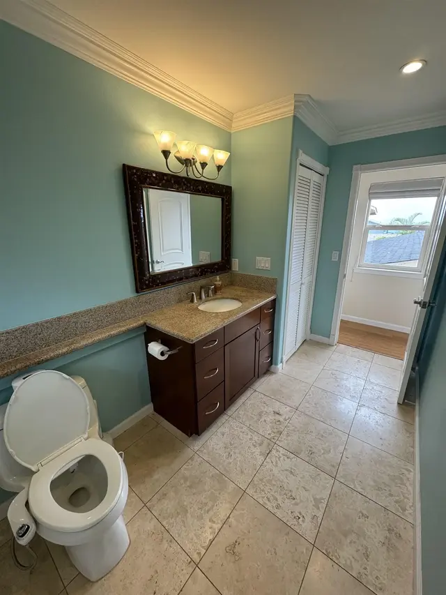 Listing Image for 912 N Niheu Pl 33 of 50
