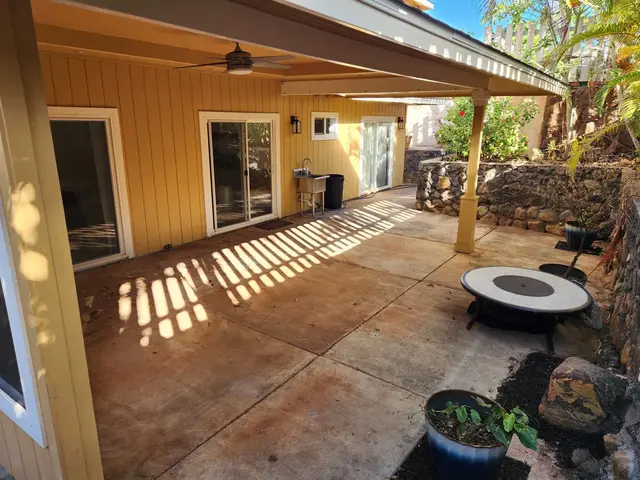 Listing Image for 912 N Niheu Pl 35 of 50